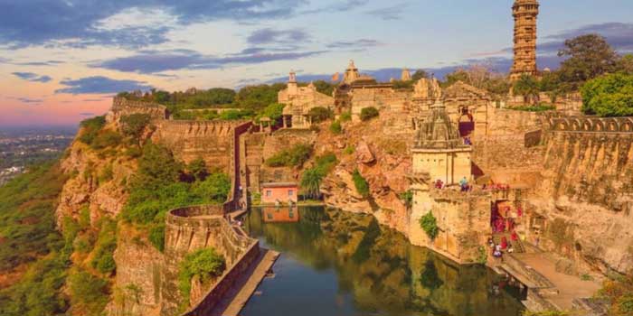 Die Pracht der Rajputen: Paläste und Festungen von Rajasthan