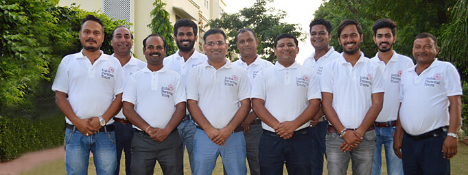 Unser Team - India Tour Guide & Driver